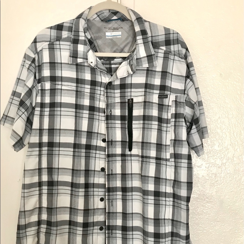SALE! Columbia XL shirt - Excellent condition